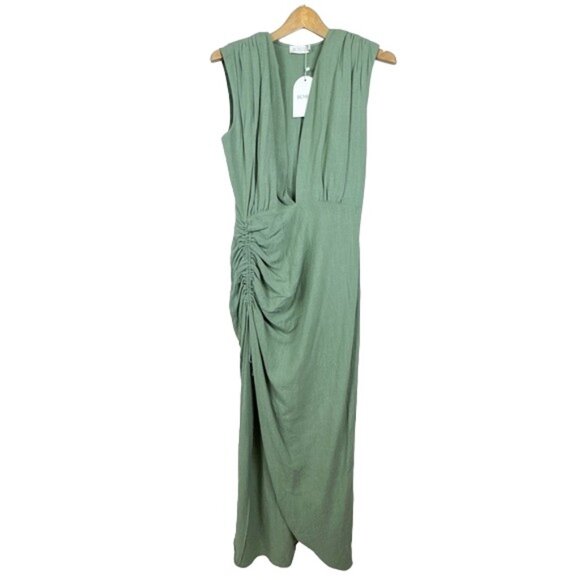 Rumer Dresses & Skirts - NWT Rumer Tully Maxi  Tully Maxi